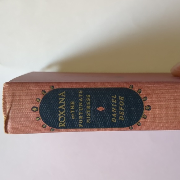 Roxana - Daniel Defoe. 1946 hardcover - Picture 2 of 7